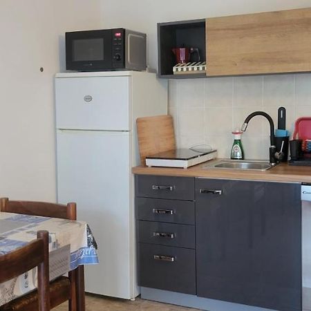 Apartmani Sonia Нивице Екстериор снимка
