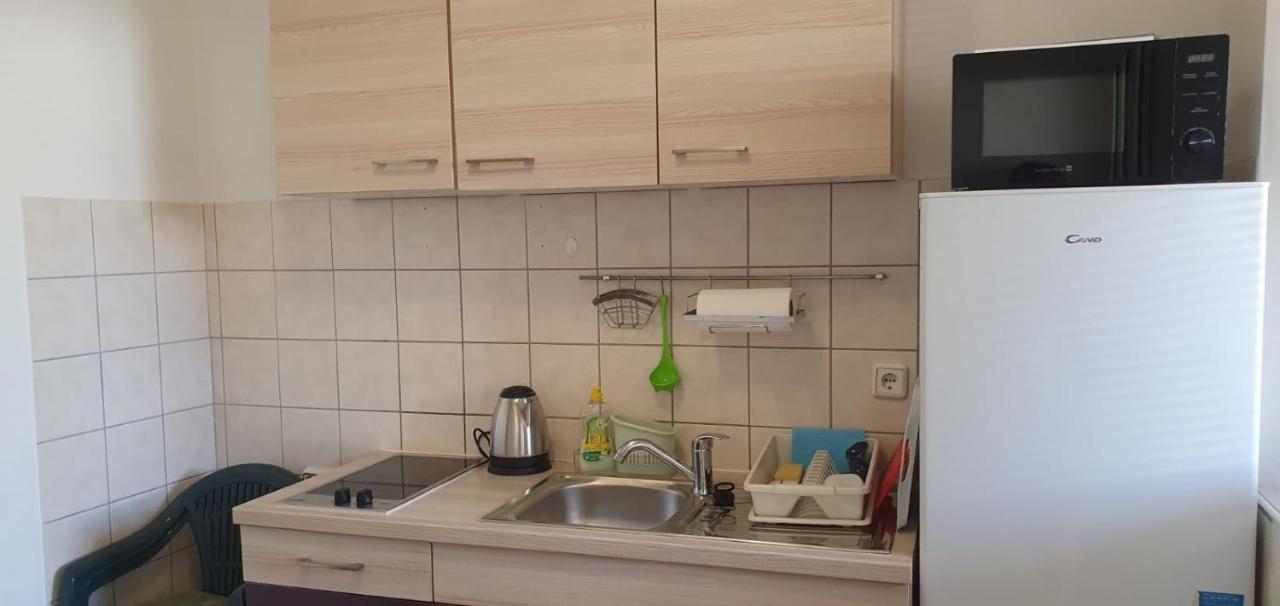 Apartmani Sonia Нивице Екстериор снимка