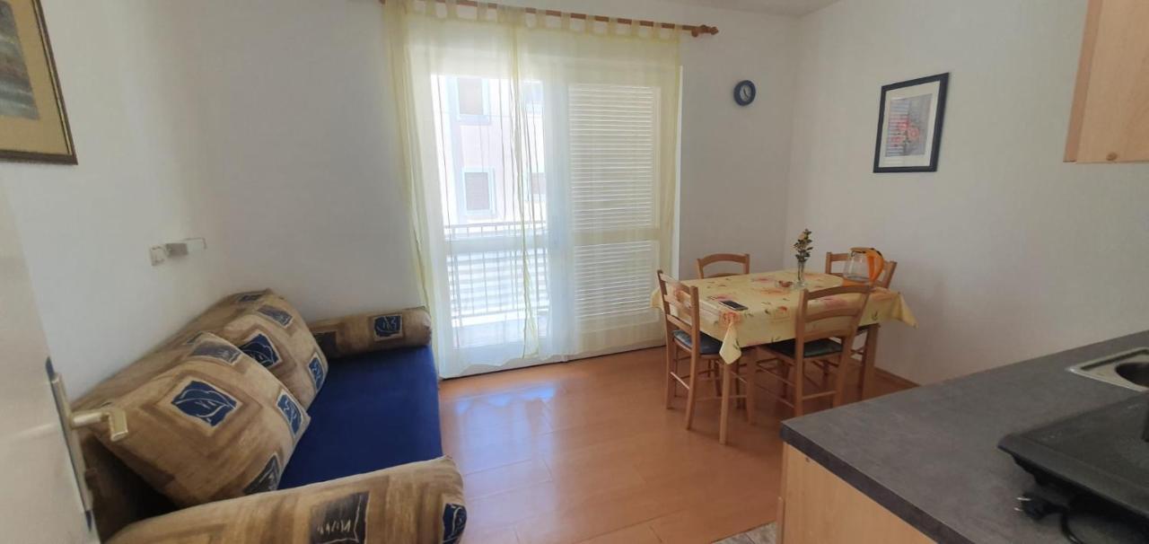 Apartmani Sonia Нивице Екстериор снимка
