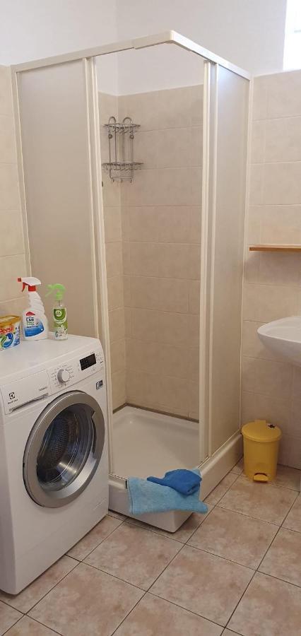 Apartmani Sonia Нивице Екстериор снимка