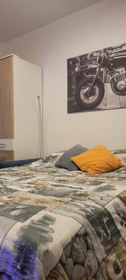 Apartmani Sonia Нивице Екстериор снимка