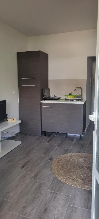 Apartmani Sonia Нивице Екстериор снимка
